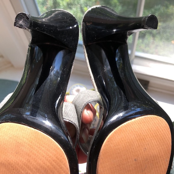 VINTAGE Grey Suede Sandal - Picture 9 of 14